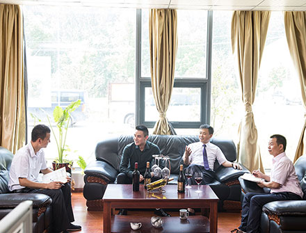 草莓视频官网入口酒业